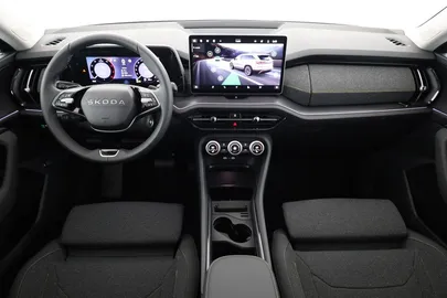 Car image 30