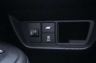 Car image 37