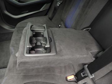 Car image 36