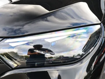 Car image 33