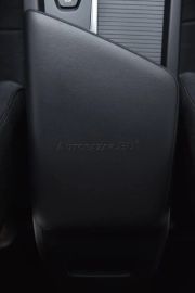 Car image 36