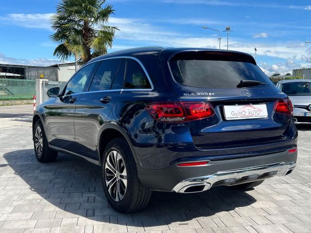 Mercedes-Benz GLC 300 de 4Matic 225 kW image number 8