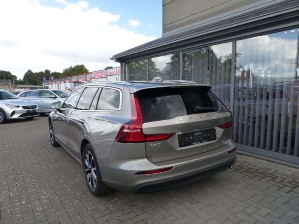 Volvo V60 D3 Momentum 110 kW image number 2