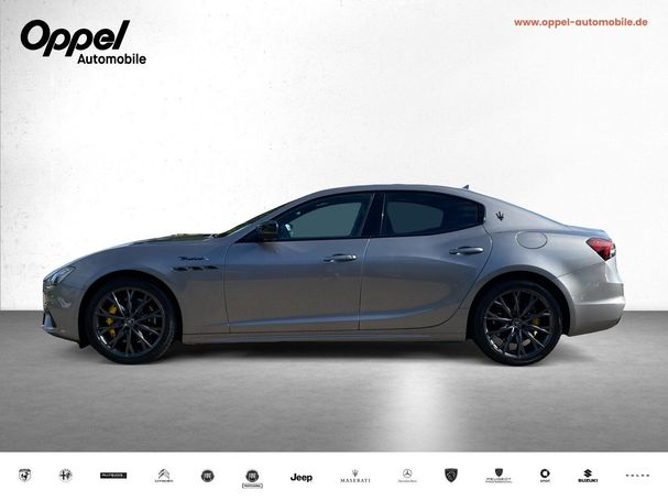 Maserati Ghibli Modena Q4 316 kW image number 4