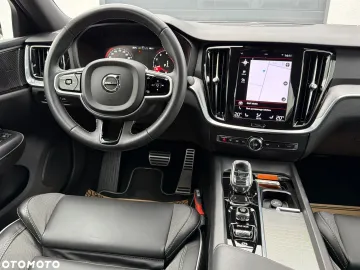 Car image 40