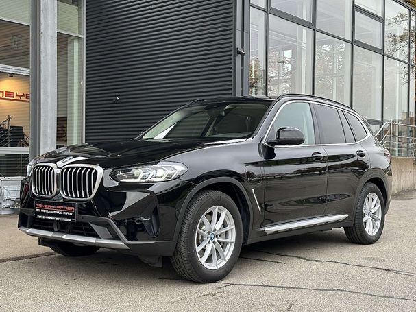 BMW X3 xDrive30e 215 kW image number 1