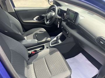 Car image 10