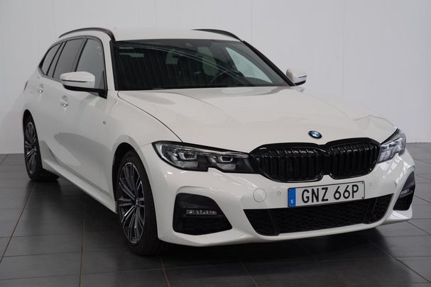 BMW 320d Touring xDrive 140 kW image number 1