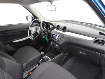 Car image 30