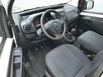 Car image 13