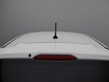 Car image 36