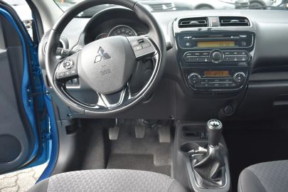 Car image 24