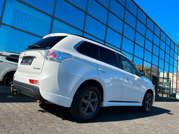 Mitsubishi Outlander 4WD Invite 110 kW image number 14