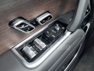 Car image 37