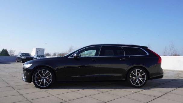 Volvo V90 R Design AWD T8 300 kW image number 5