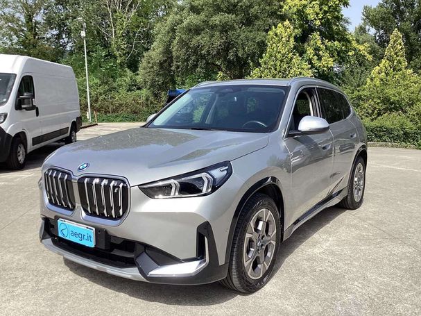 BMW iX1 xDrive30 xLine 230 kW image number 1