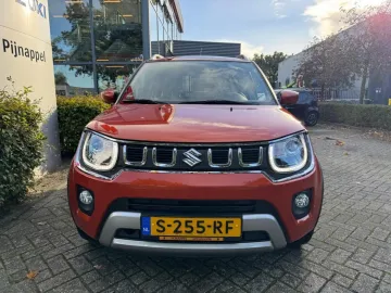 Car image 3