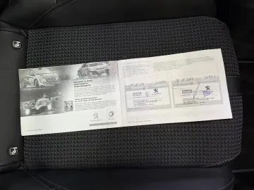 Car image 34