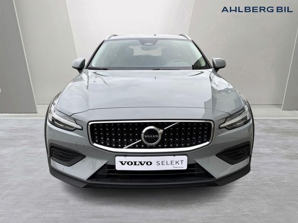 Volvo V60 Cross Country AWD B4 147 kW image number 3