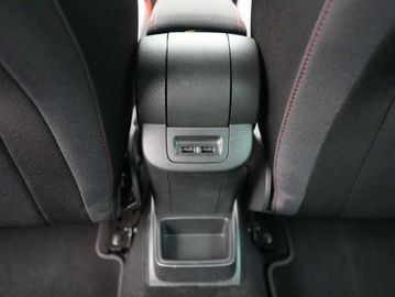 Car image 35