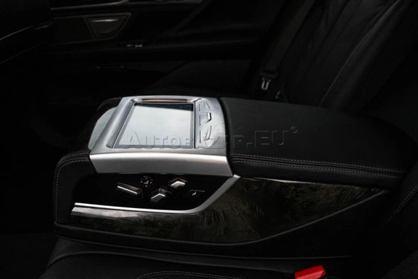 BMW 730Ld xDrive 195 kW image number 22