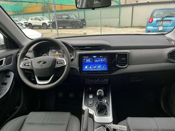 Car image 13