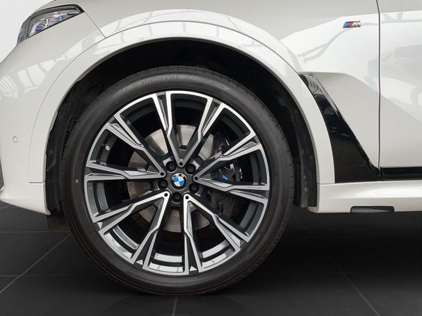 BMW X7 M50i xDrive 390 kW image number 9