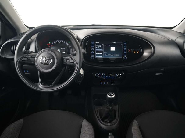 Toyota Aygo X 1.0 VVT-i 53 kW image number 4