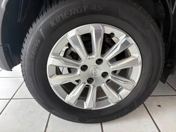 Car image 35