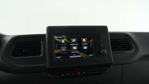 Car image 48