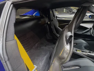 Car image 34
