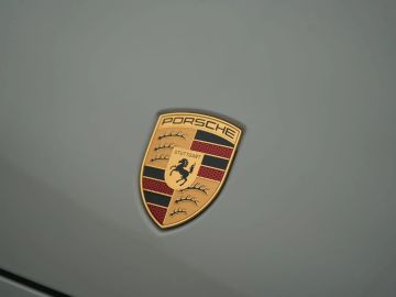 Car image 39