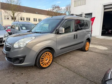 Car image 1