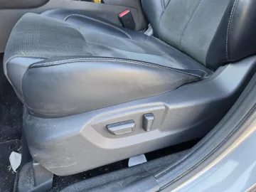 Car image 35