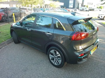 Car image 50