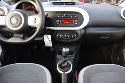 Car image 21