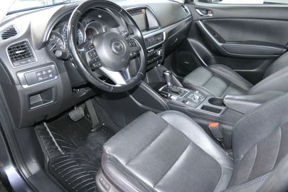 Car image 15