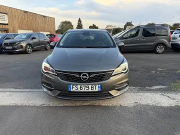 Car image 3
