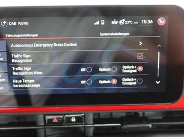 Car image 30