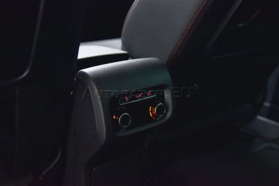 Car image 36