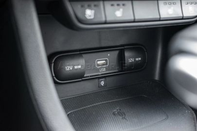 Car image 37