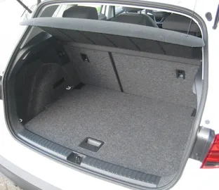Car image 29