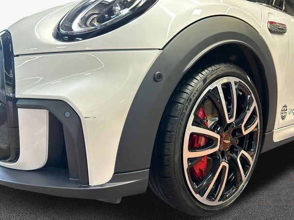 Mini John Cooper Works Cabrio 170 kW image number 6