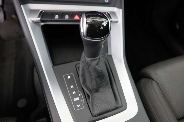 Audi Q3 40 TFSI quattro 140 kW image number 11