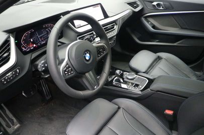 Car image 22