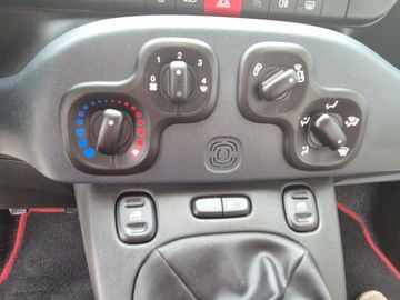 Car image 26