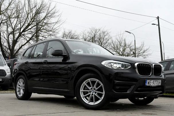 BMW X3 xDrive20d Advantage 140 kW image number 3