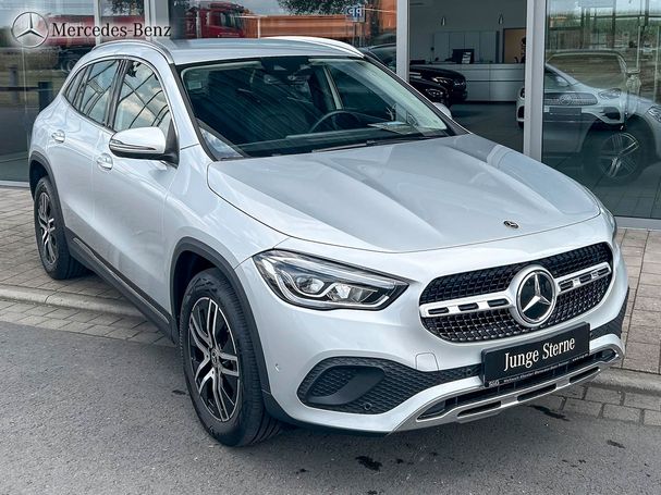 Mercedes-Benz GLA 180 100 kW image number 3