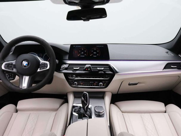 BMW 520i Touring 135 kW image number 26