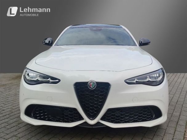 Alfa Romeo Giulia 2.0 Turbo Veloce 206 kW image number 2